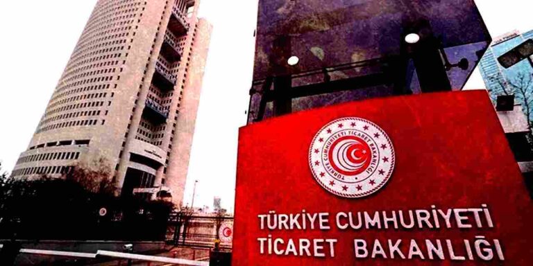 aldatici-kurasiz-hac-reklamlarina-ceza-bakanlik-mercek-altina-aldi-CYGdXmVK.jpg