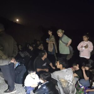 ayvacikta 32 duzensiz gocmen yakalandi OFcxVH8V