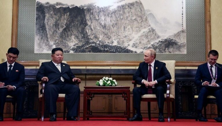 kimin dna korkusu sandalyeler silindi bardaklar toplandi YZDlpDDu