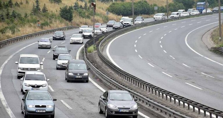 otoyolda 140 km hizla gitmenin neden anlamsiz oldugu matematik formuluyle aciklandi Jsx4HtRc