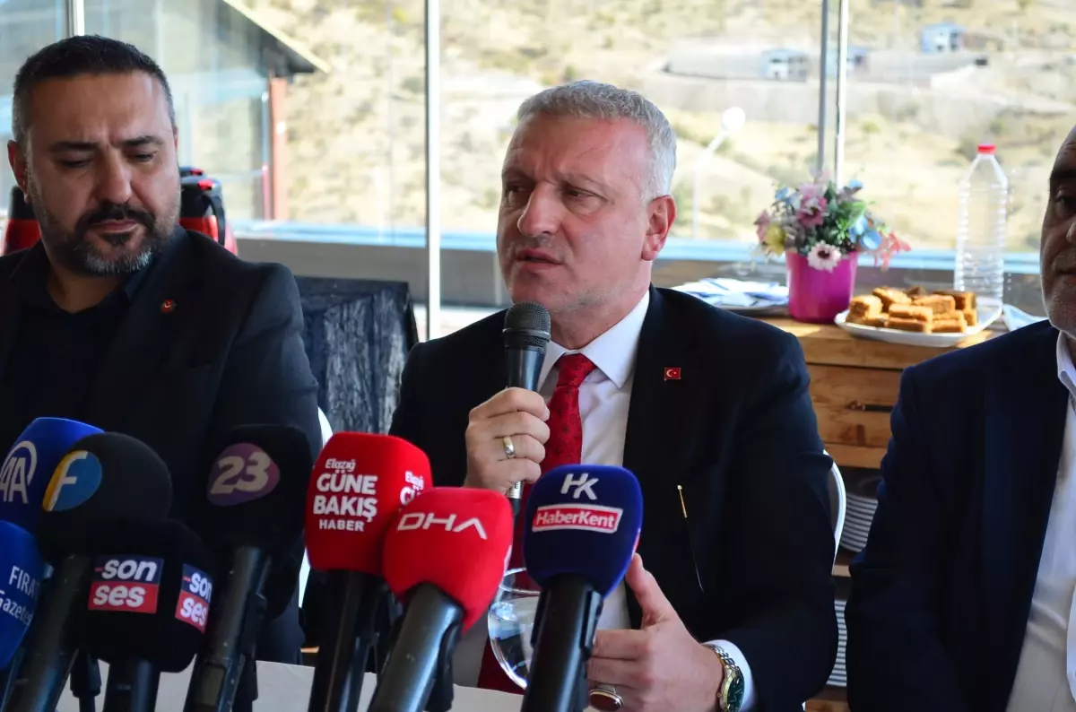 oktay saraldan kibris aciklamasi kibris turkiyenin ayrilmaz bir parcasidir YP9L8Wzf.jpg