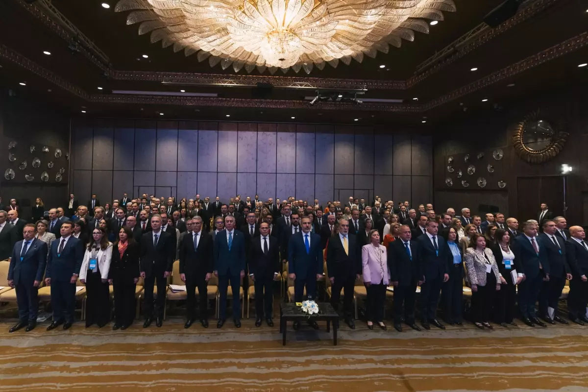 baskonsoloslar konferansi basladi YIBjVI3D.jpg