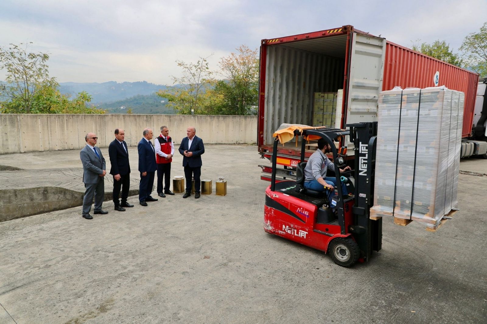 ingiltere orduda uretilen 88 ton bal satin aldi aTc7nzLu.jpg