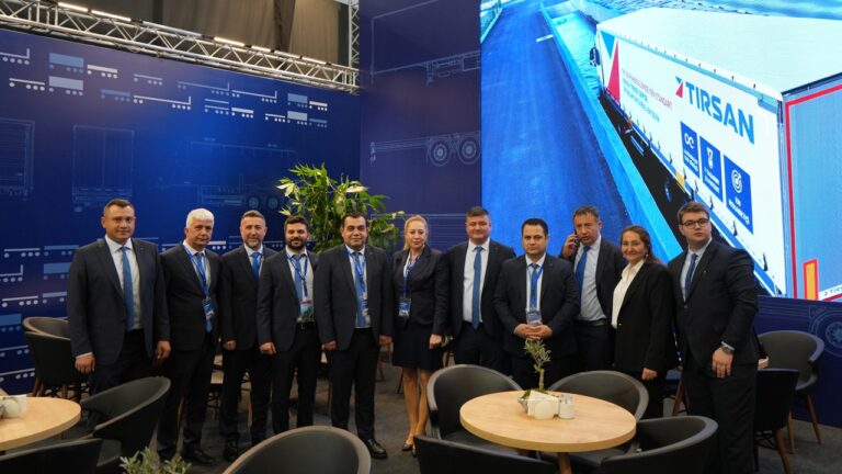 tirsan-logitrans-2025te-sektor-ile-bulustu-iCMlPj1l.jpg