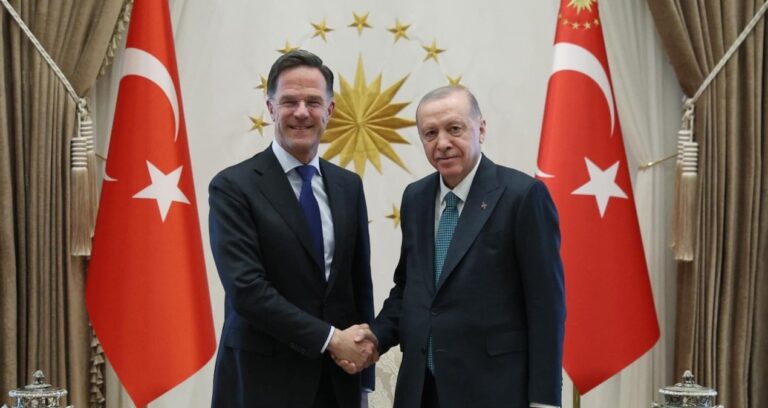 cumhurbaskani-erdogan-nato-genelsekreteri-ile-bir-araya-geldi-BD6rekS1