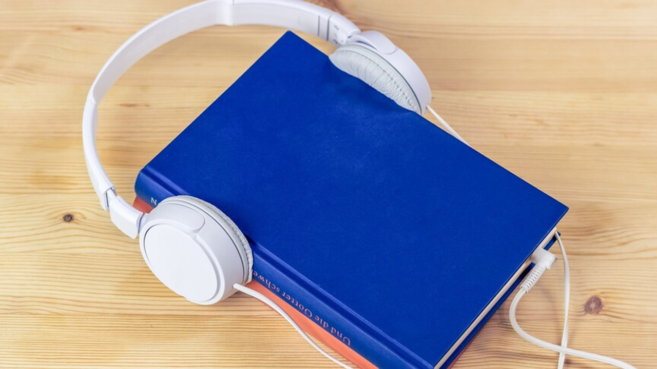 Türkiye’de Sesli Kitap ve E-Kitap Pazarı Hızla Genişliyor